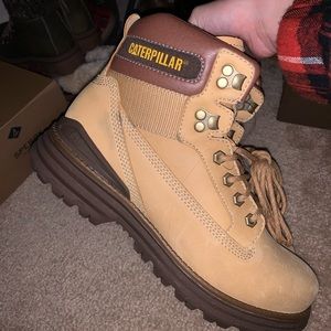 CAT boots